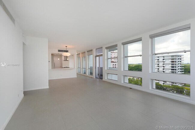 Foto del edificio - 700 Biltmore Way