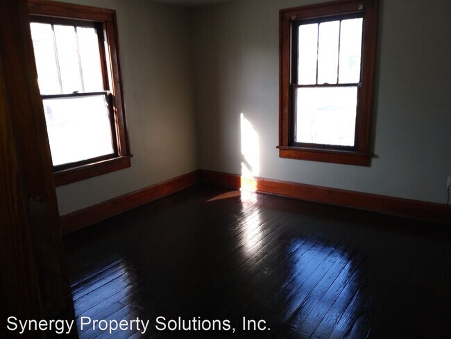 Building Photo - 3 br, 1 bath House - 392 Third Ave. Richland