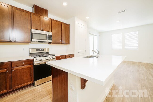 Building Photo - 753 Desert Sage Ct