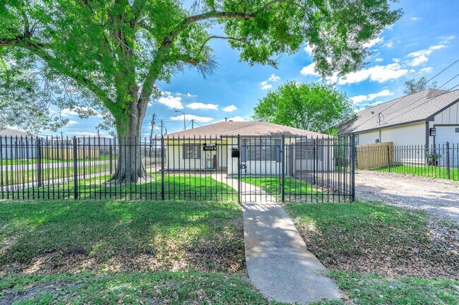 Foto del edificio - 4356 Phlox St