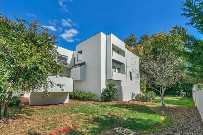 Photo - 501 Fenton Pl Apartment