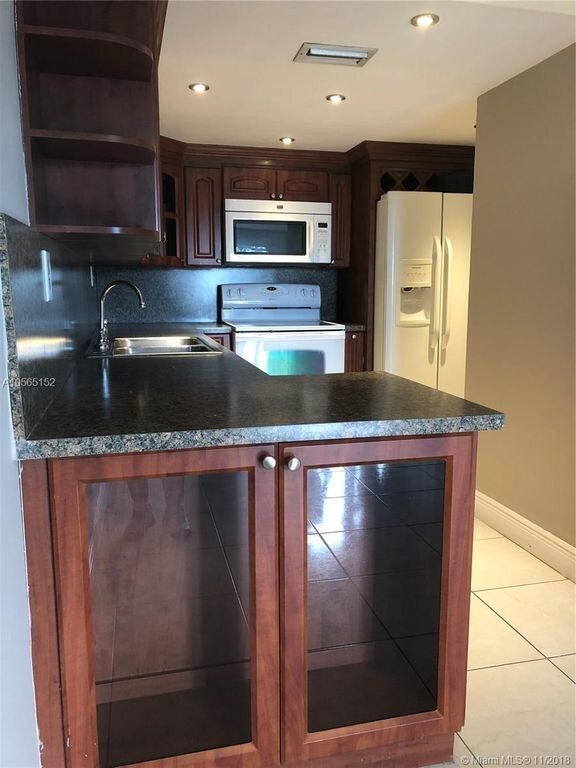 Foto del edificio - 14250 SW 62nd St