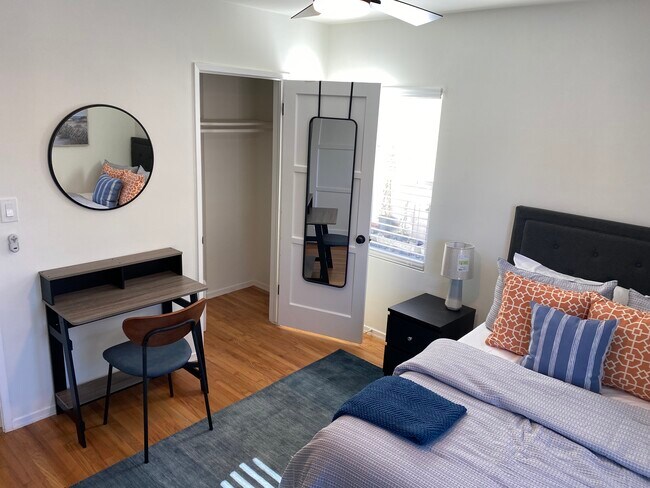 Foto del edificio - 20930 Dalton Ave