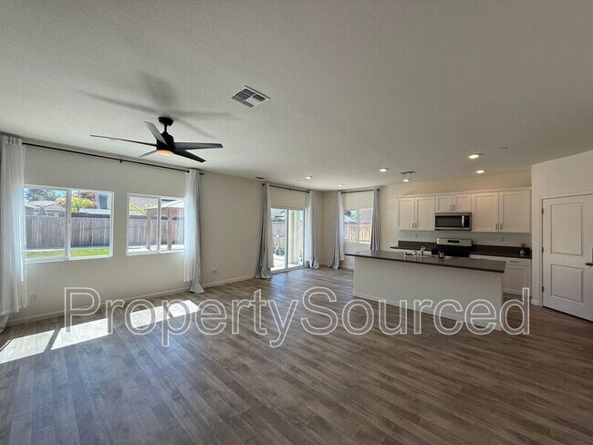 Building Photo - 1482 Crimson Ln