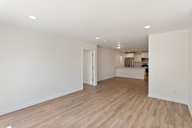 Foto del edificio - 4br/2.5ba - Modern Townhome - A/C - Hillcr...