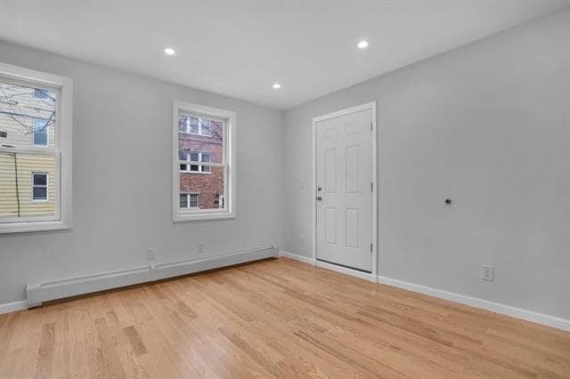 Building Photo - 395 1st St