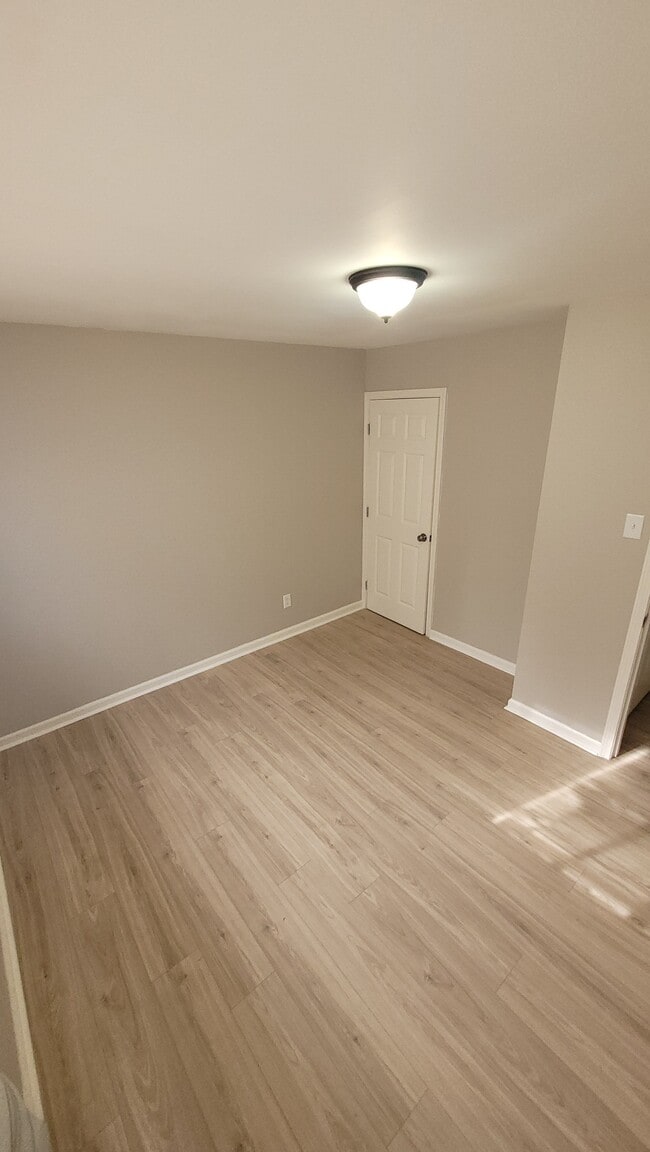 Foto del edificio - 293 Charter Ave