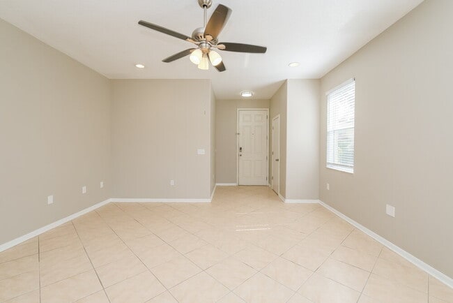 Building Photo - 9133 Bell Rock Pl