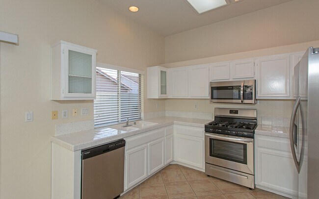 Building Photo - Great Single Story Home on a cul-de-sac!!