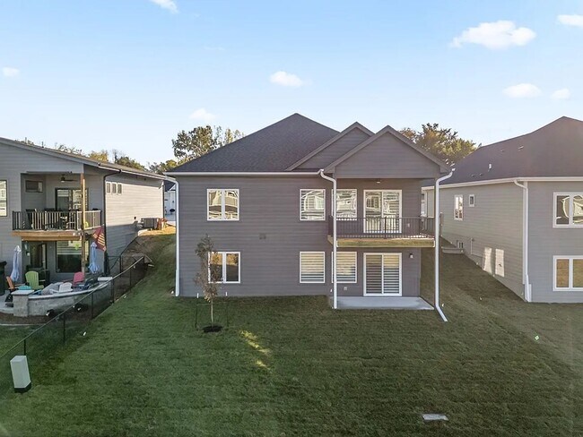 Building Photo - Spacious 4-Bedroom Home in Quiet Polk City...