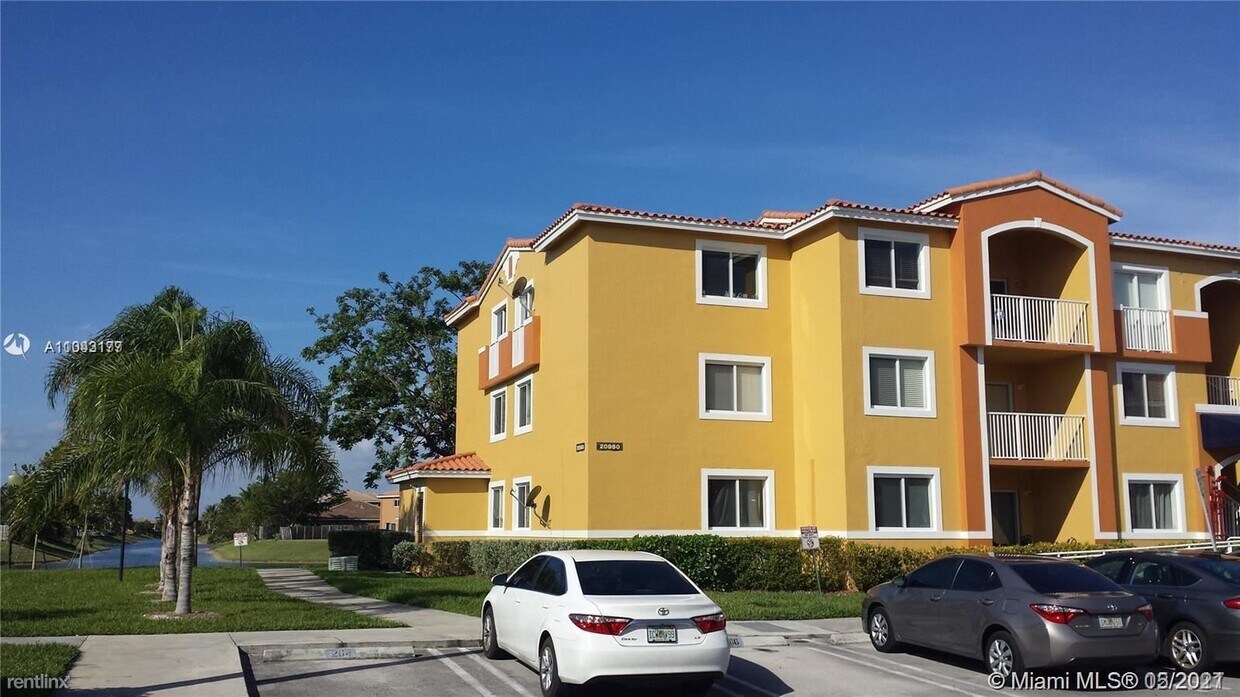 Primary Photo - 20950 SW 87th Ave