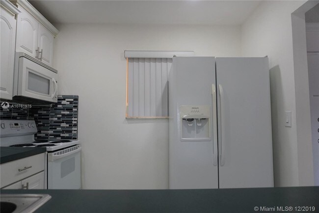 Foto del edificio - 7815 Camino Real