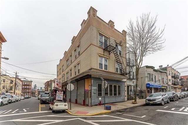 Foto principal - 615 25th St