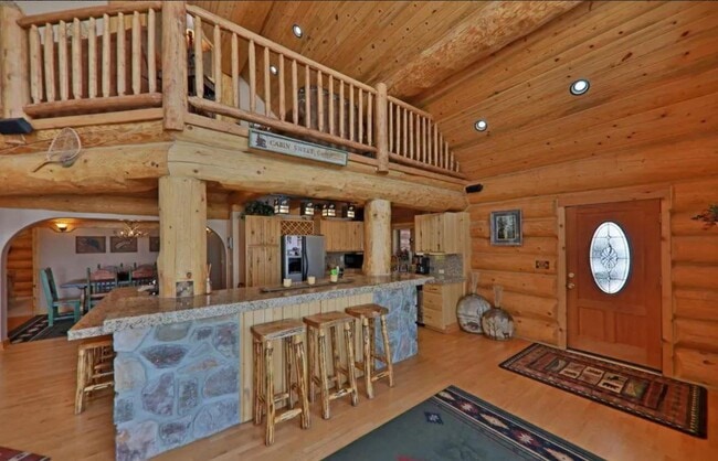 Building Photo - 72 Spruce Dr