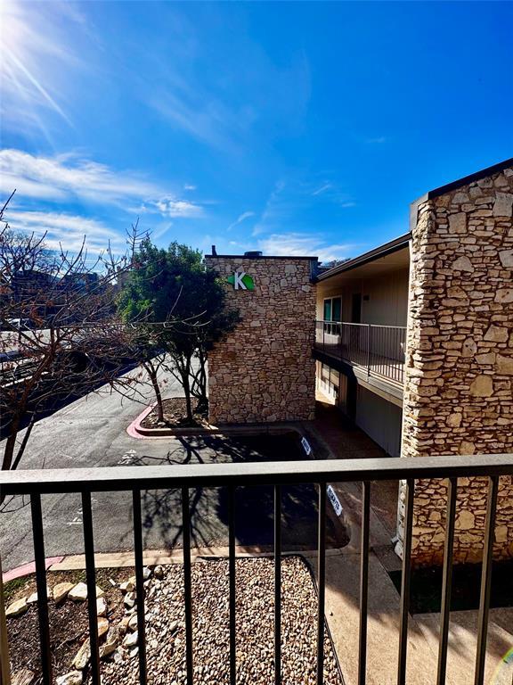 Foto del edificio - 500 E Riverside Dr