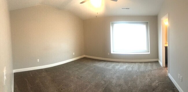 Foto del edificio - Beautiful 3 bedroom, 2.5 bathroom townhome in St George!