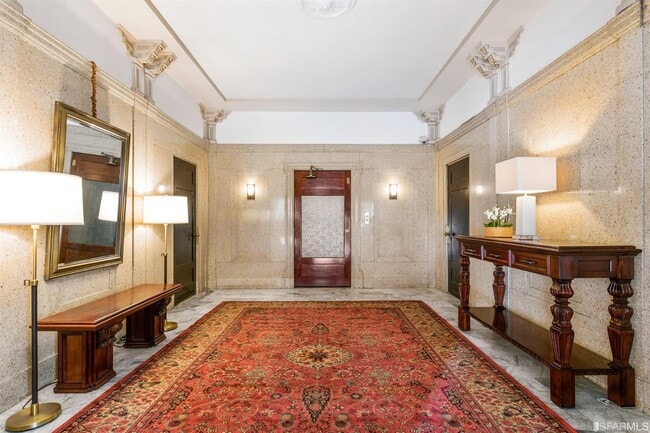 Building Photo - 2111 Franklin St