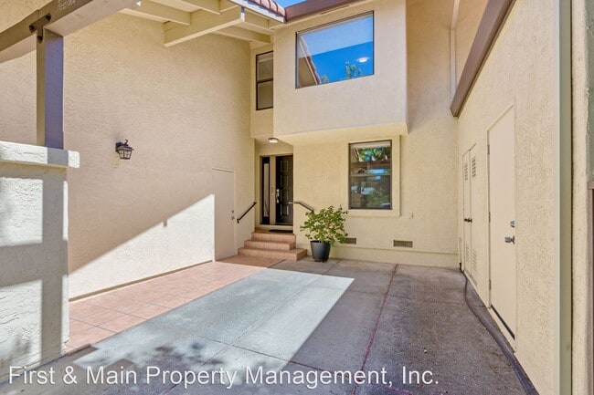 Building Photo - 3 br, 2.5 bath House - 28 Fountain Grove C...