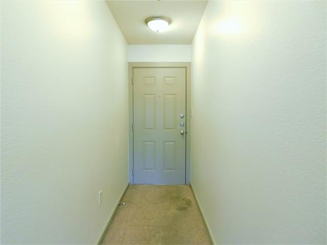 Building Photo - 1512 N Elm St