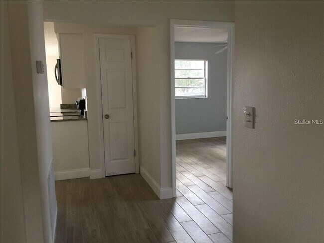 Foto del edificio - 8484 Belmont Rd