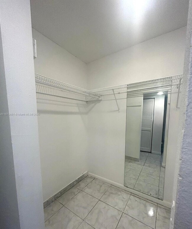 Foto del edificio - 3600 NW 21st St