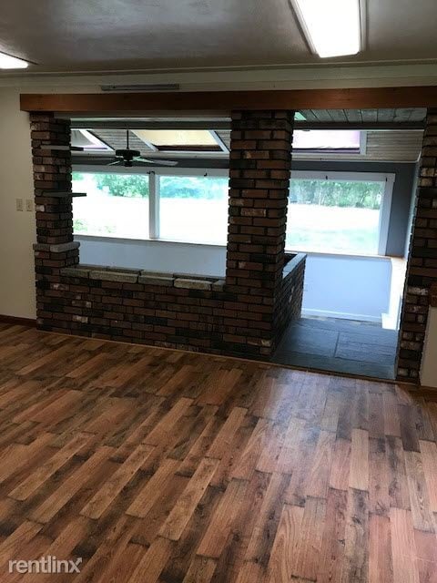Primary Photo - 2 br, 1.5 bath Apartment - 867 Gungywamp Road