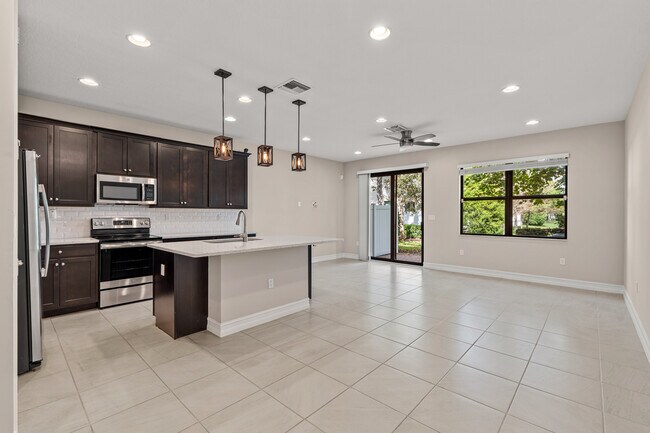 Building Photo - 10103 Akenside Dr