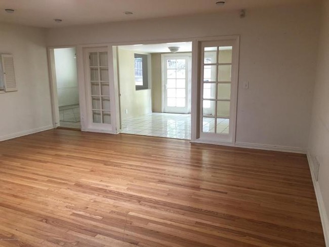 Building Photo - 4 bedroom in San Marino CA 91108
