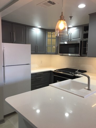 B6L - 4808 Moorland Ln