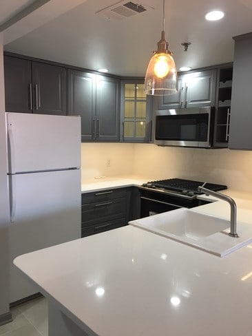 La escuela secundaria Lovonya DeJean está en el condado de Contra Costa. - 4808 Moorland Ln