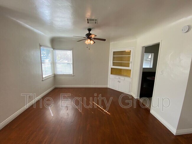Foto del edificio - 801 S Sowell St