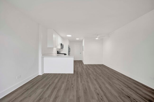 Foto del edificio - Chestnut Court Apartments