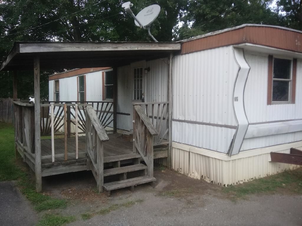 Building Photo - 21013 Great Mills Rd