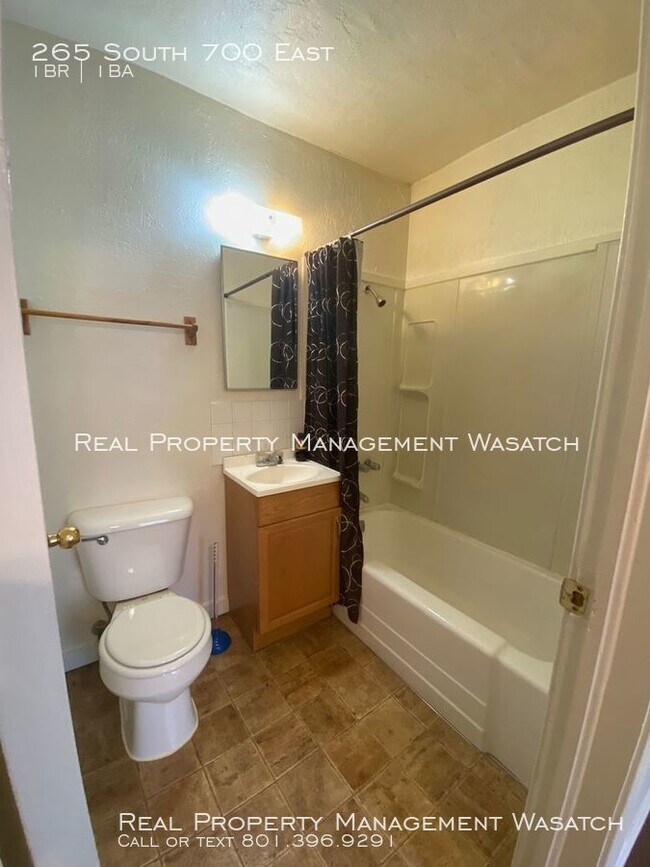 Building Photo - Downtown SLC 1 Bedroom Apartment!