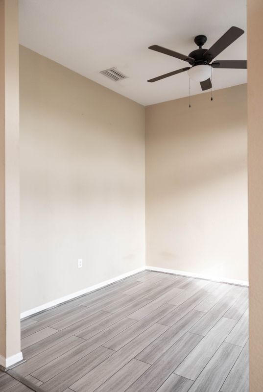 Foto del edificio - 4213 Garden Blvd