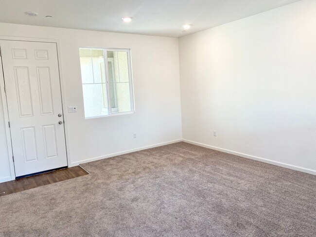 Foto del edificio - Spacious 4-Bed, 2-Bath Single-Level Home Near Boris Elementary