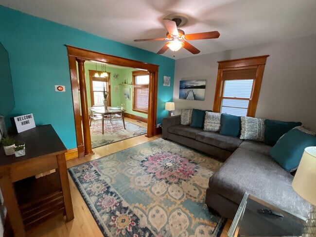 Foto del edificio - 1391 Thomas Ave W