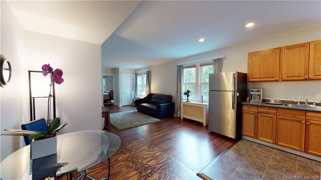 Foto principal - 173 Davis Ave