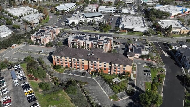  - 22711 Oakcrest Cir