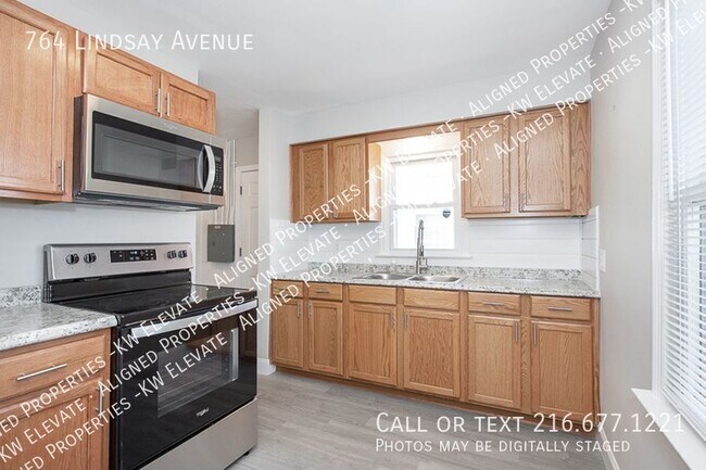 Building Photo - 764 Lindsay Ave