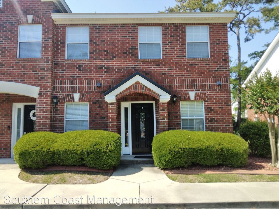 2 br, 2.5 bath House 914 Hillside Drive House Rental in North