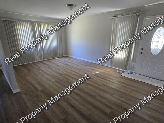 Foto del edificio - Updated 3 Bedroom Ranch