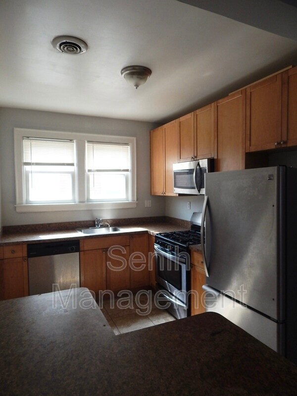 Foto del edificio - 17201 Quincy St