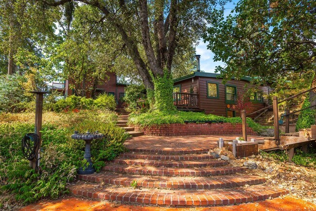 Building Photo - 14674 Tanyard Hill Rd