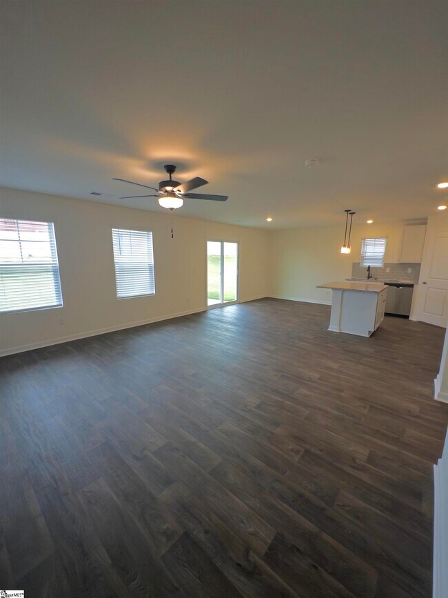 Foto del edificio - 6068 Willutuck Dr