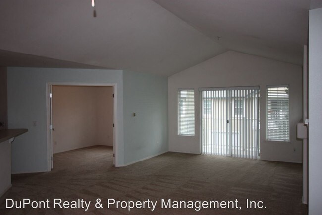Building Photo - 1736 Kennedy Pl