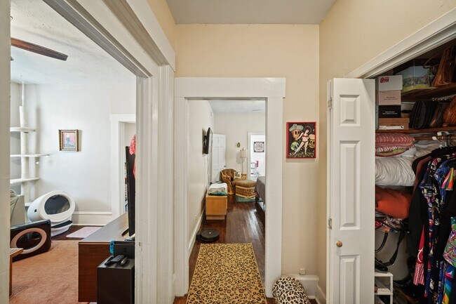 Foto del edificio - 1320 Alexander St