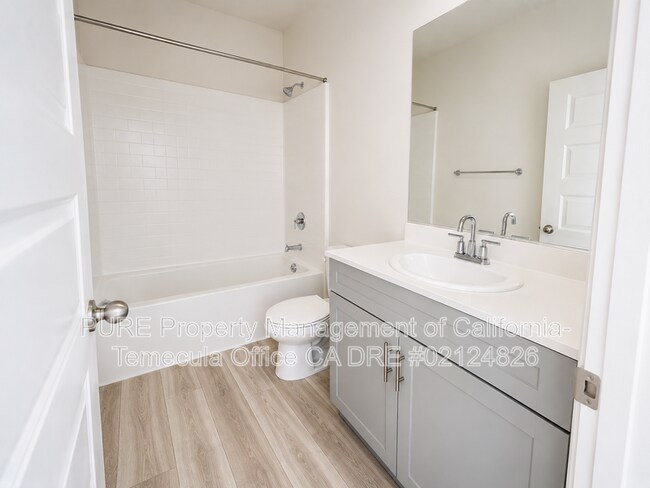 Foto del edificio - 28235 Ashtree St