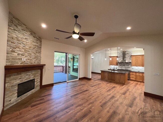 Foto del edificio - Homes Management - Beautiful Home for Rent...