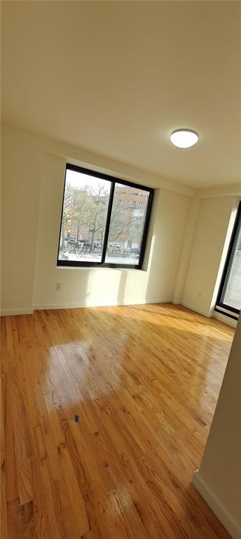 Foto del edificio - 7516 Bay Pkwy